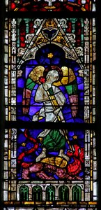 Saint Michel dans un cadre de dais et de socle